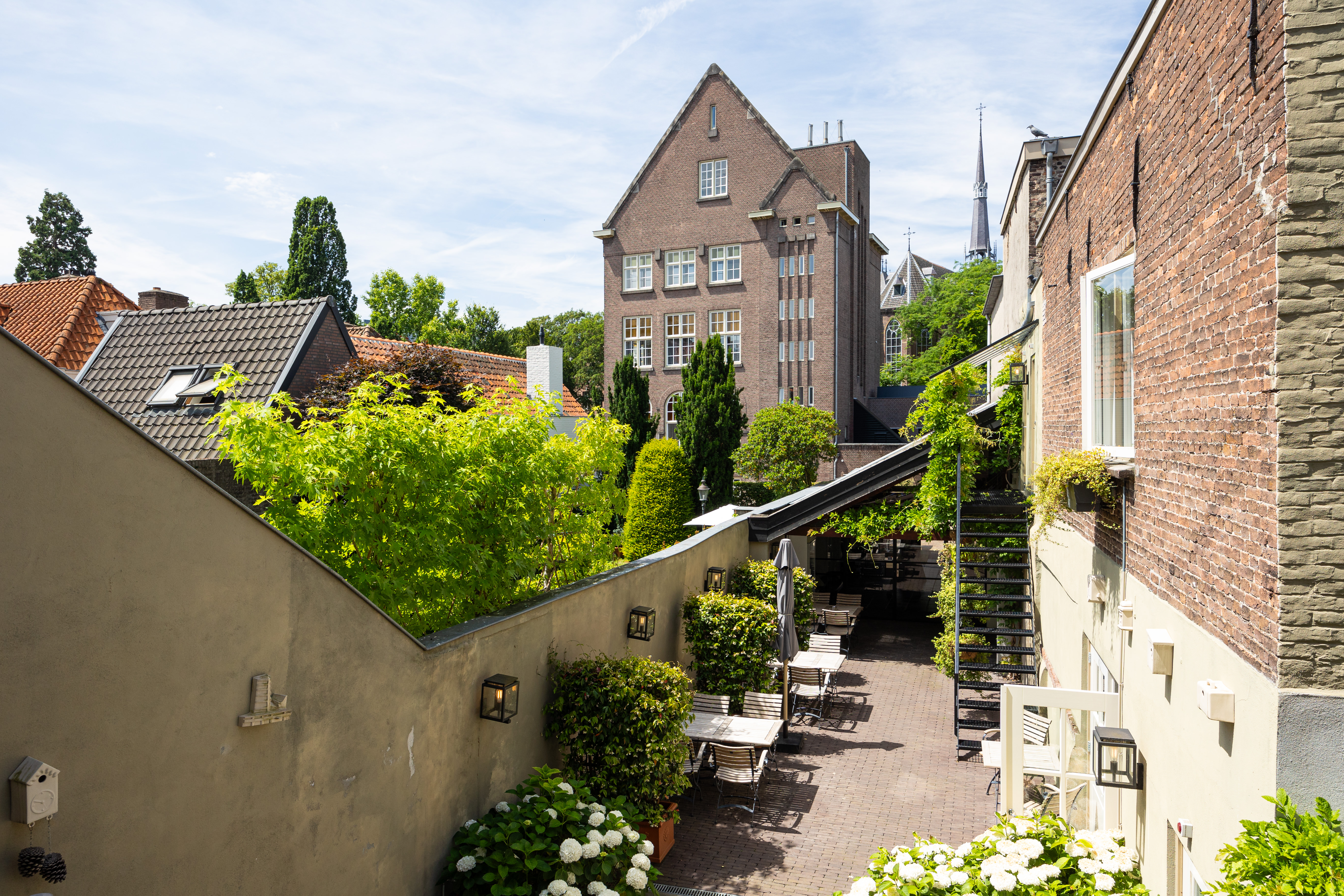 Uylenhof Hotel, het pand