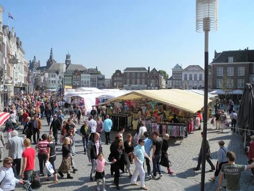Warenmarkt den bosch